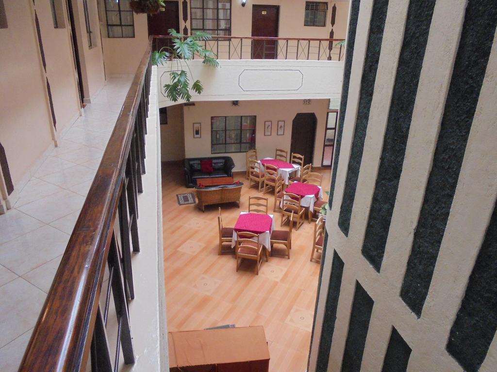 Chester Hotel Nakuru Buitenkant foto