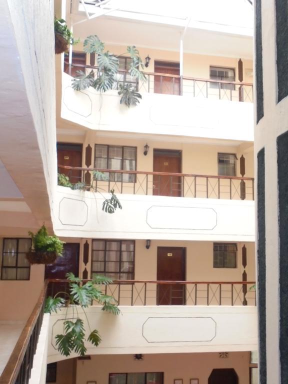 Chester Hotel Nakuru Buitenkant foto