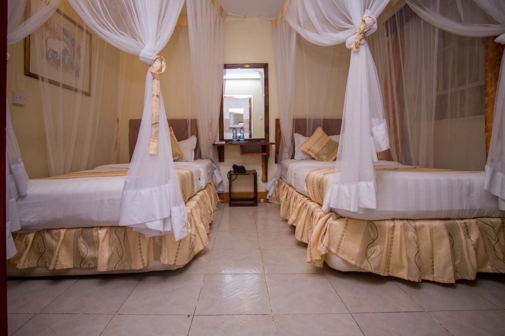 Chester Hotel Nakuru Buitenkant foto
