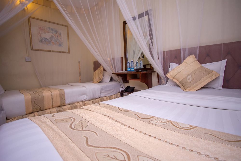 Chester Hotel Nakuru Buitenkant foto