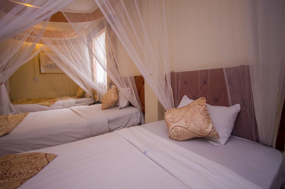 Chester Hotel Nakuru Buitenkant foto