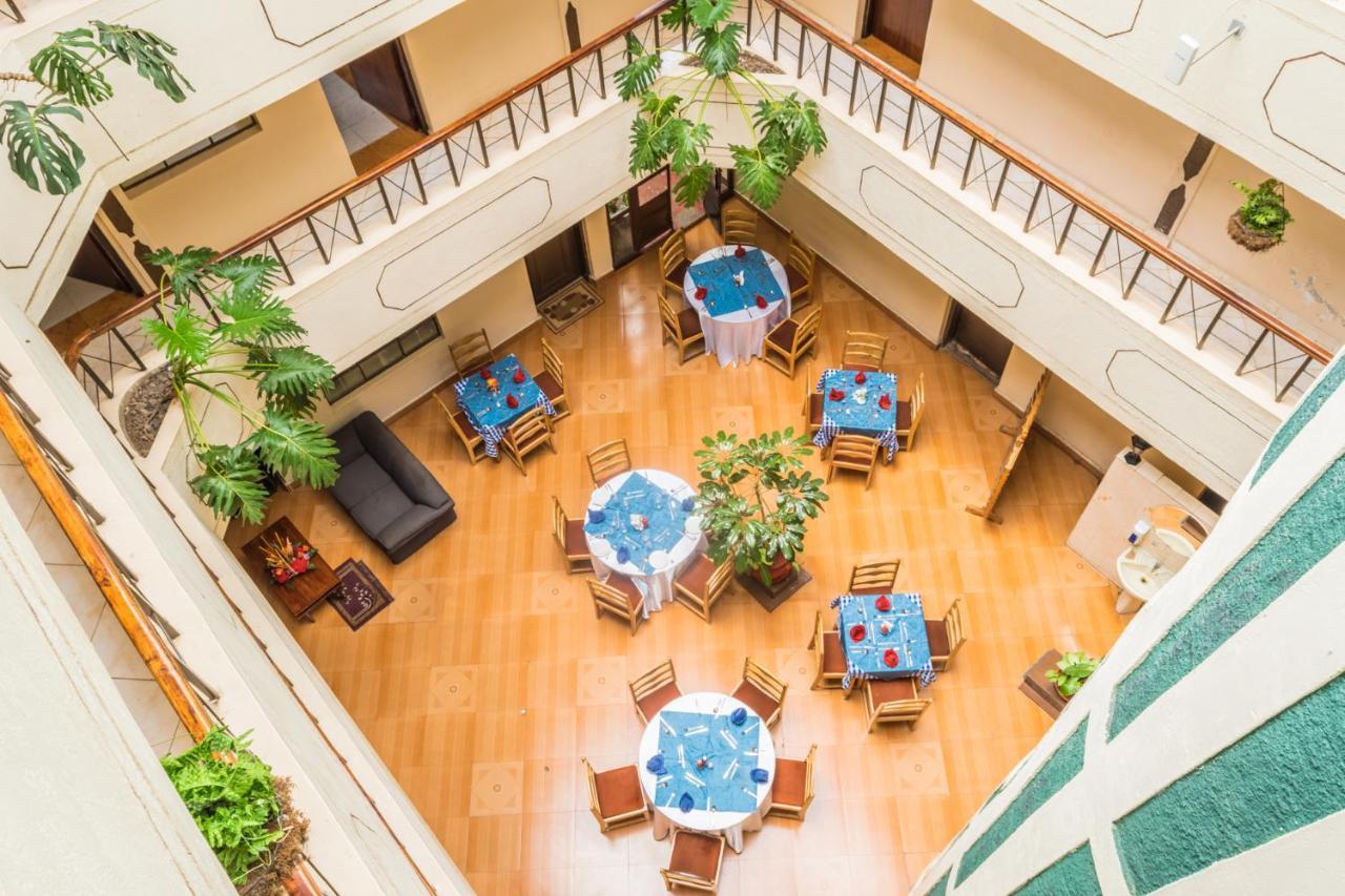 Chester Hotel Nakuru Buitenkant foto