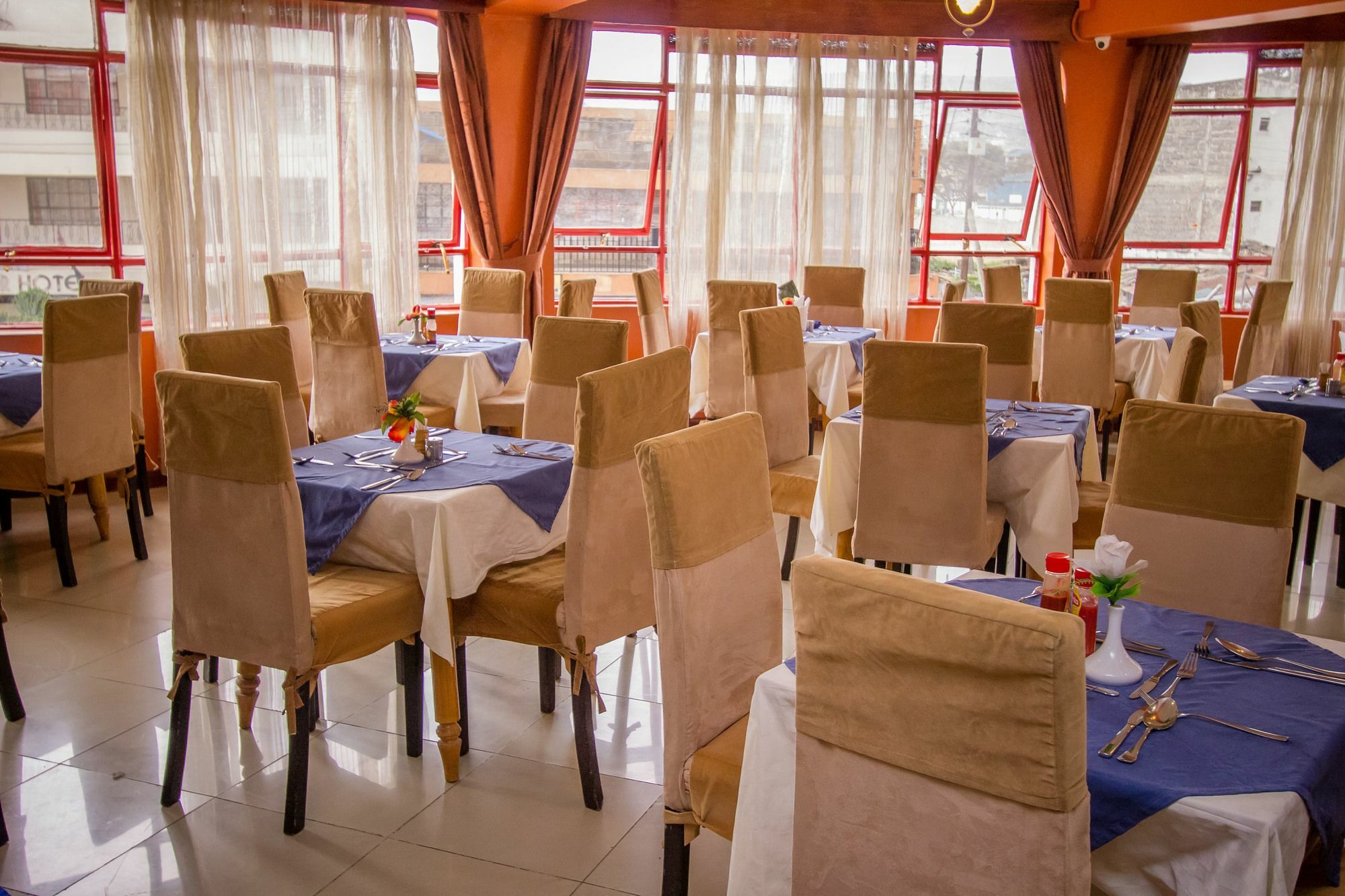 Chester Hotel Nakuru Buitenkant foto