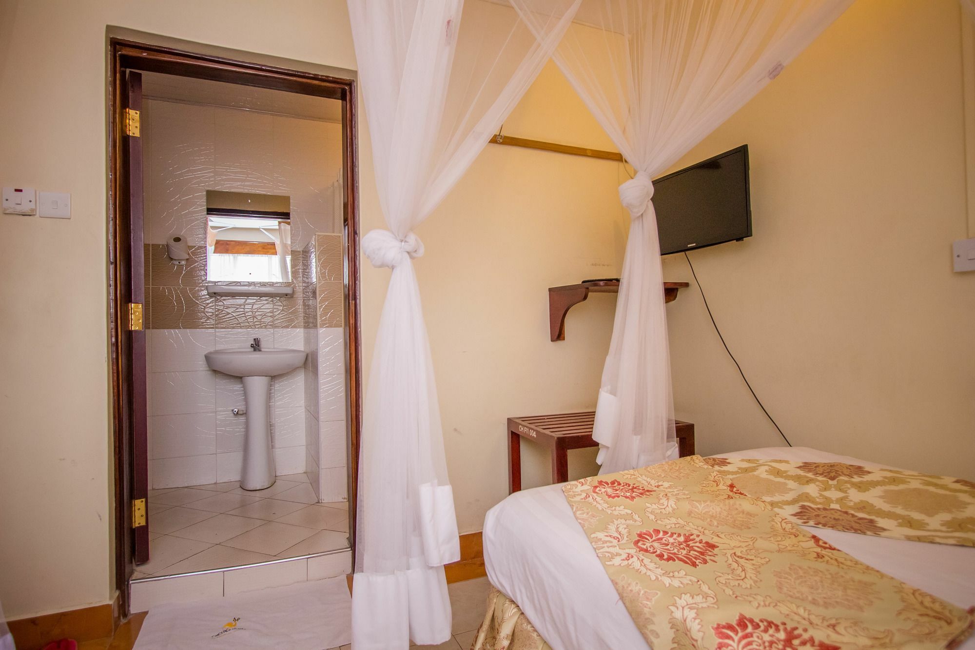 Chester Hotel Nakuru Buitenkant foto